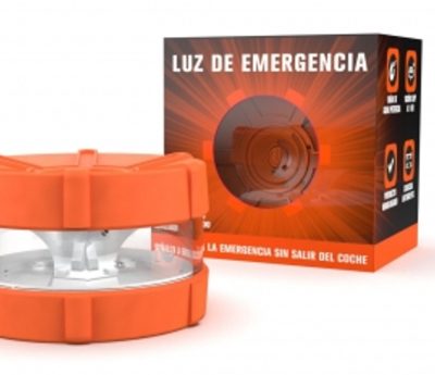 Luces V-16: la gran superficie que vende dispositivos conectados con la DGT a muy buen precio, pero también balizas inútiles