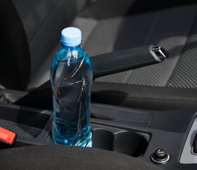 botella coche calor